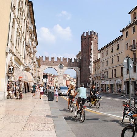 Dreaming Piazza Bra Rooms Верона Екстериор снимка